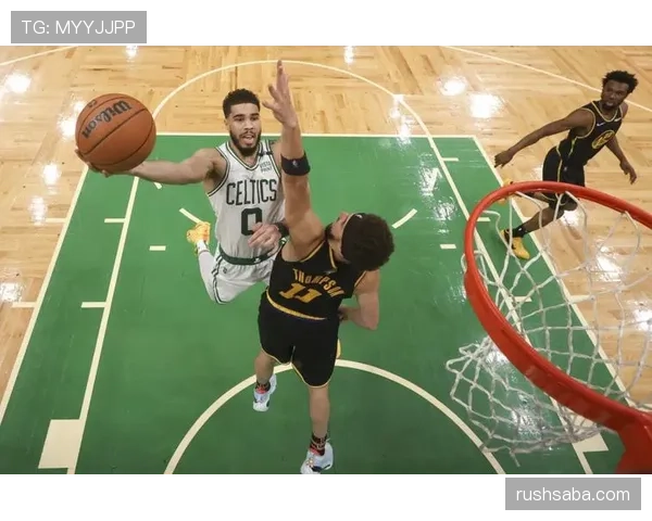 内斯塔与里奥·费迪南德防守策略分化如何重塑后防体系分工