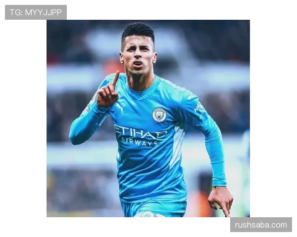 在曼城体系下，坎塞洛与哈兰德传球分散趋势形成鲜明对比