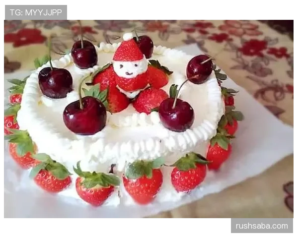 德约家里那冰箱得多大，蛋糕光蛋糕我都猜不清数量了吧！